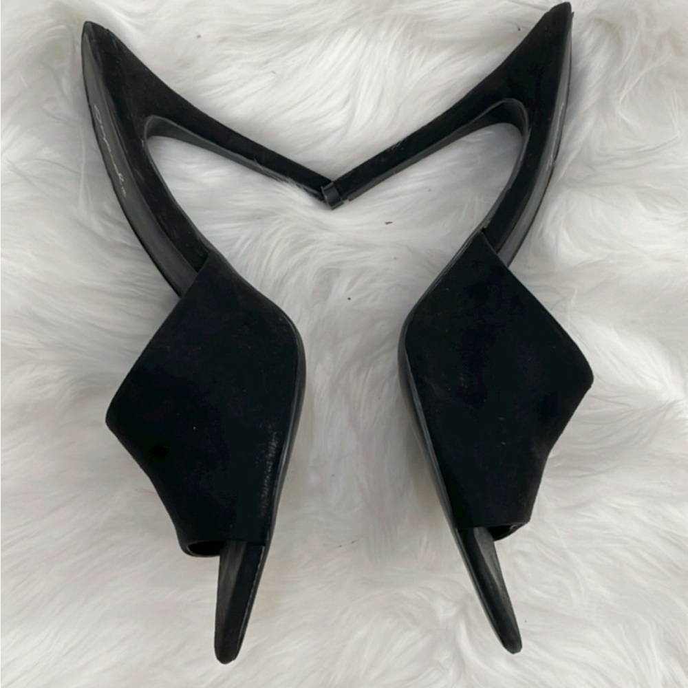 Black heels